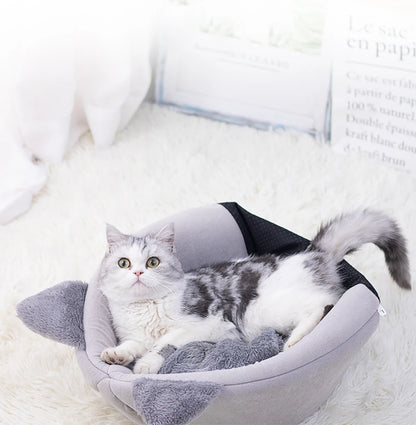 Cozy Winter Cat Bed: Warm Cave Nest for Deep Sleep and Comfort